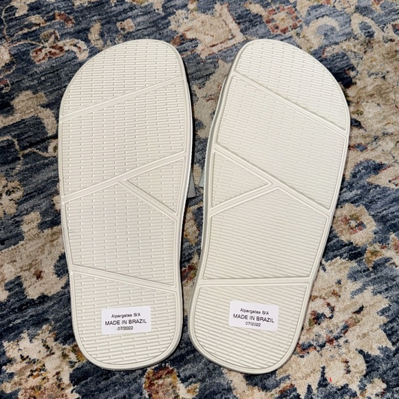NEW Havaianas Men’s White Sandal/Shoe/Slides NWT Size Men 11/12 - Picture 5 of 14